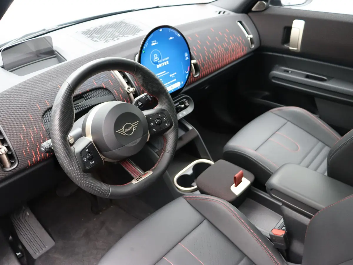 E JCW Pakket + Pakket XL + SoH 100% + Glazen panoramadak + Driving Assistant Professional + Parking Assistant Plus + Harman Kardon + Comfort Access + 20''
