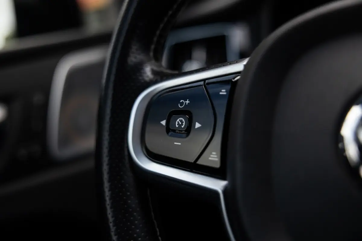 2.0 T8 AWD R-Design | B&W | 360 Cam | Stoelventilatie | Trekhaak |