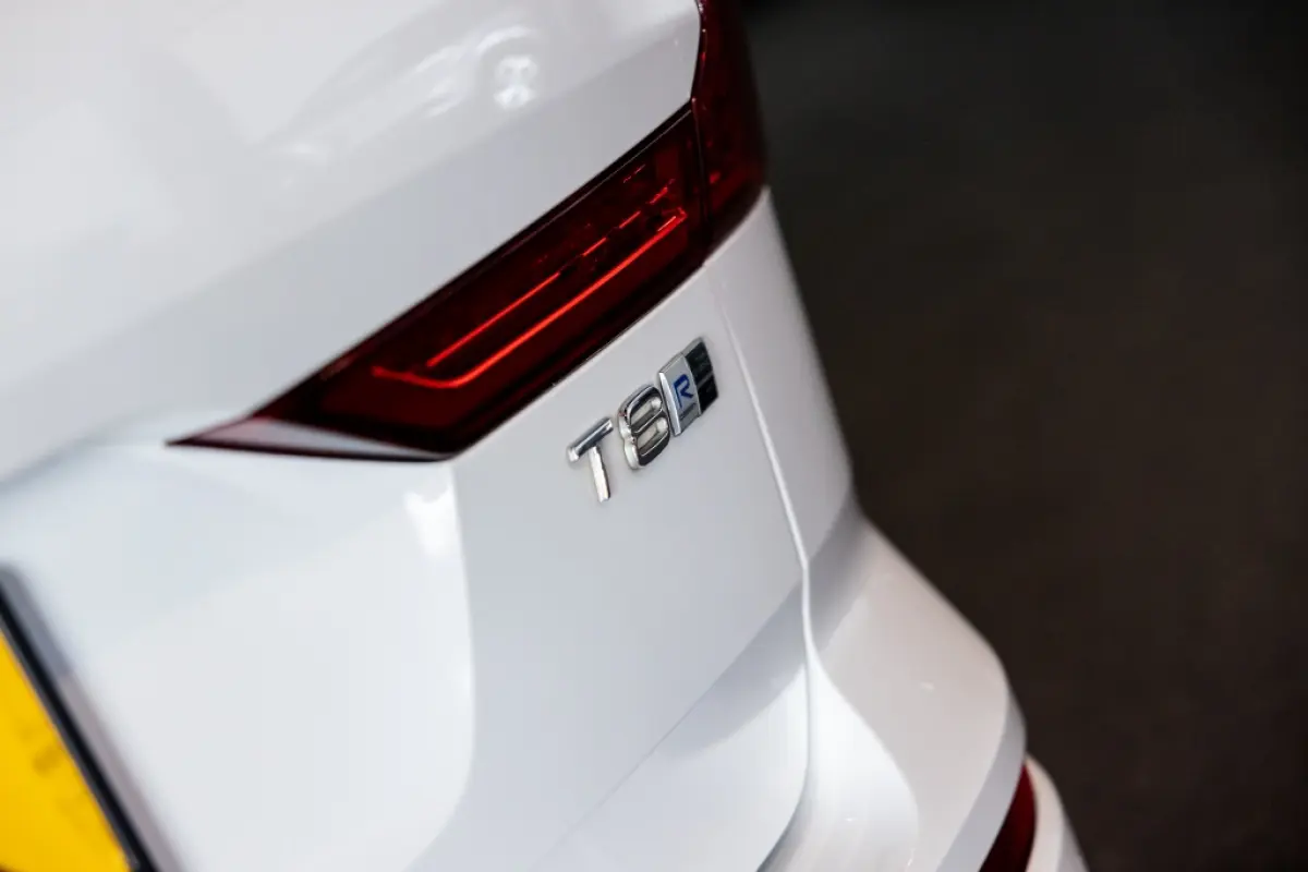 2.0 T8 AWD R-Design | B&W | 360 Cam | Stoelventilatie | Trekhaak |