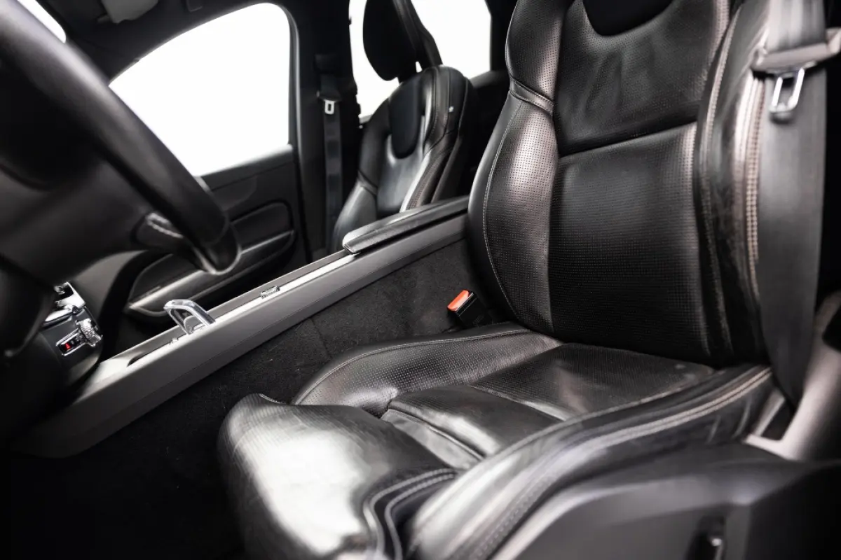 2.0 T8 AWD R-Design | B&W | 360 Cam | Stoelventilatie | Trekhaak |