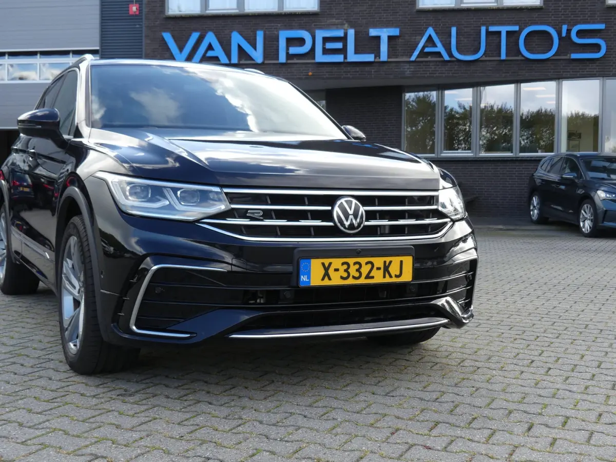 1.4 TSI eHybrid R-Line Business+ / pano / leer / 360 camera