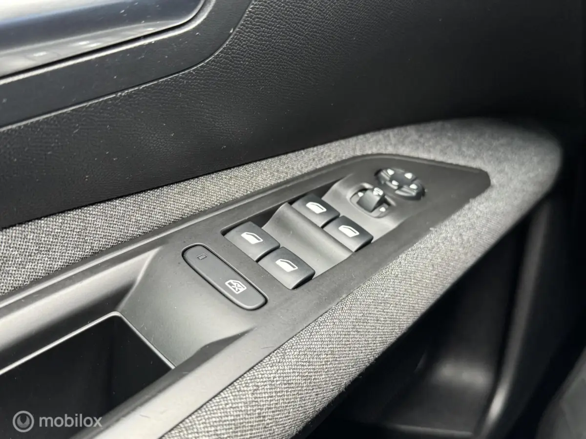 1.2 PureTech Active AIRCO/NAVIGATIE/CRUISE