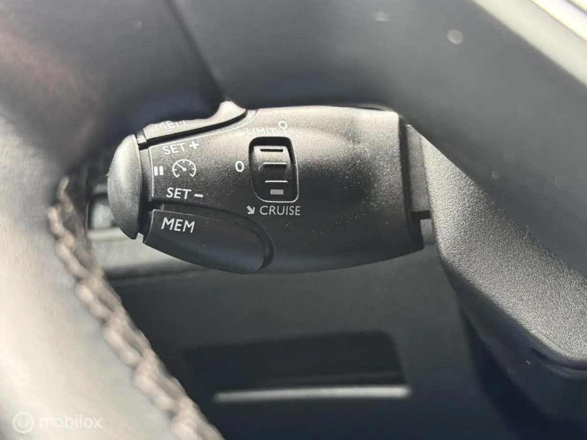 1.2 PureTech Active AIRCO/NAVIGATIE/CRUISE