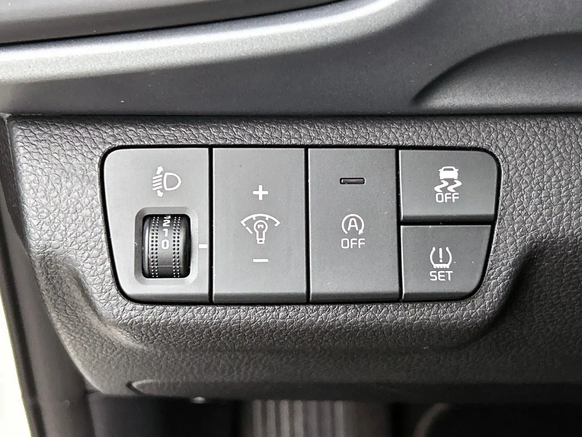 1.0 T-GDi 120pk MHEV DynamicLine Auto. Navigatie Apple Carplay/Android Auto Camera Parkeersensoren achter Cruise Control Lichtmetalen velgen Airco