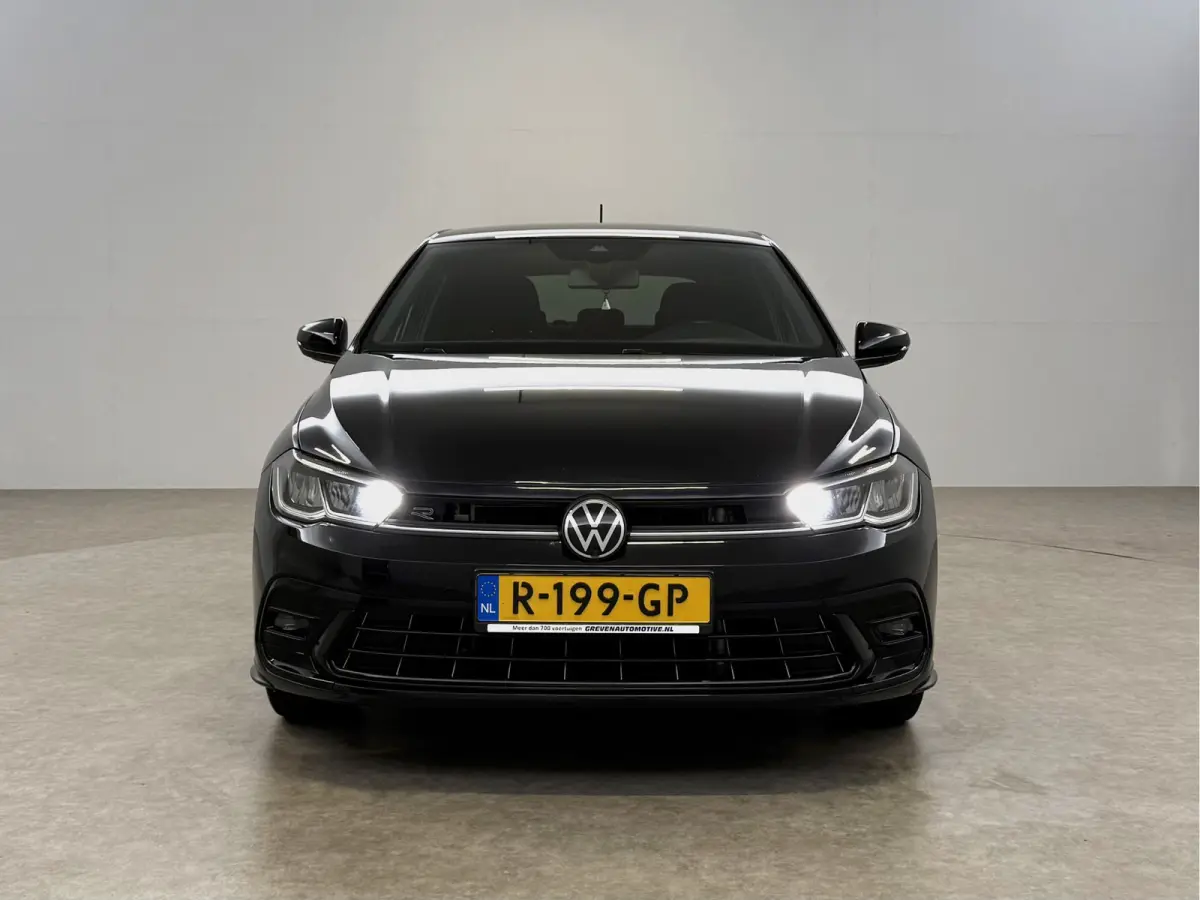 1.0 TSI R-Line | Virtual | Cruise | Carplay | LED | Stoelverw. | Parkeersens.
