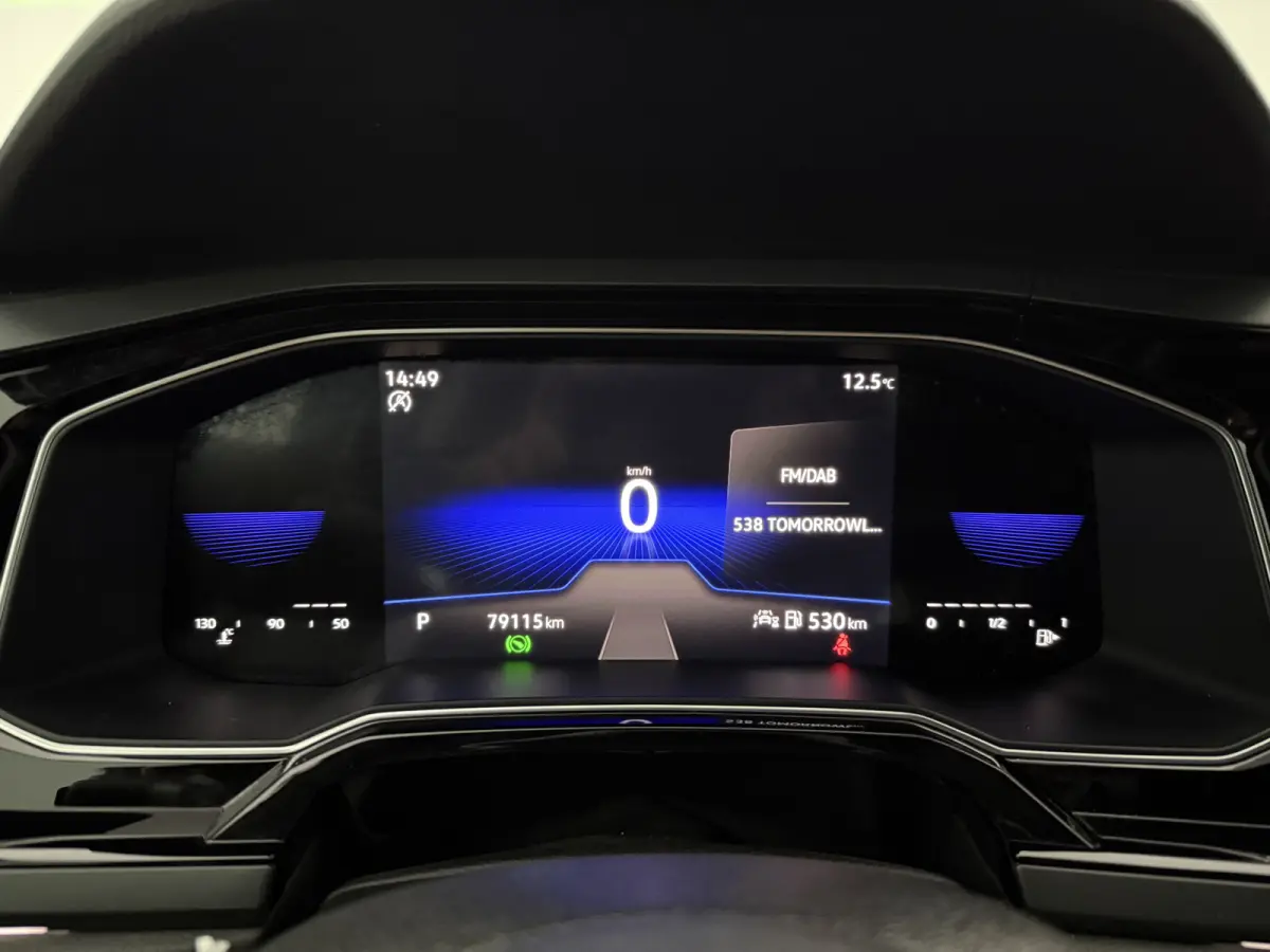1.0 TSI R-Line | Virtual | Cruise | Carplay | LED | Stoelverw. | Parkeersens.