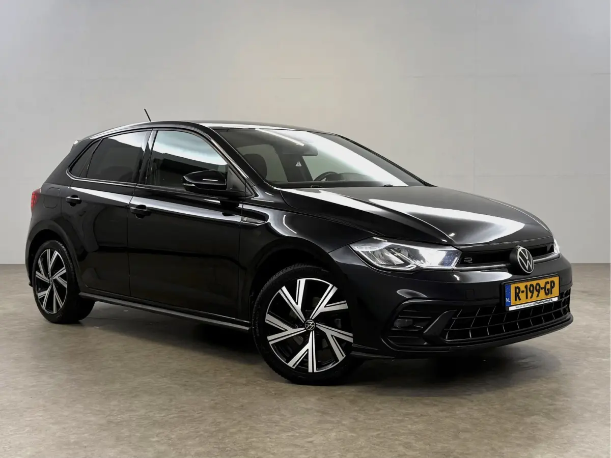 1.0 TSI R-Line | Virtual | Cruise | Carplay | LED | Stoelverw. | Parkeersens.