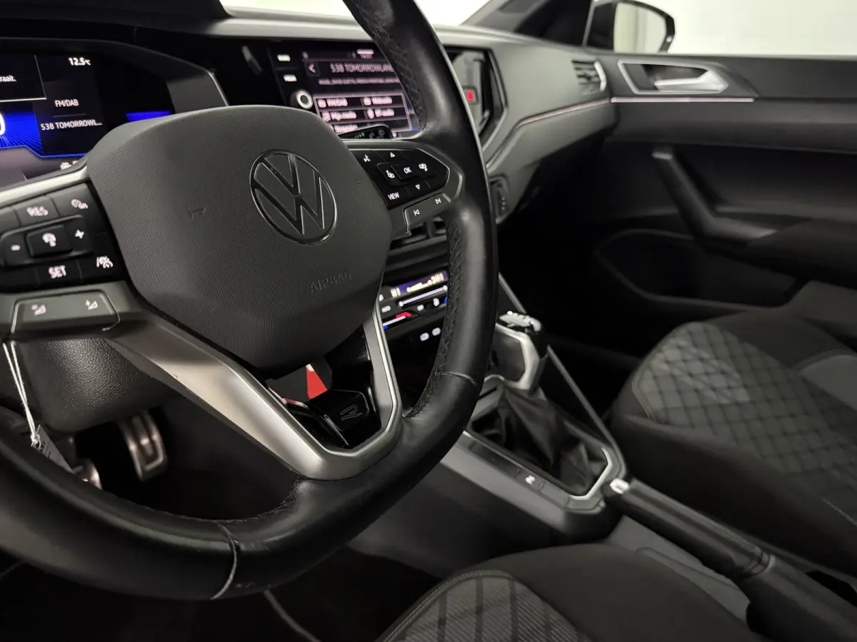 1.0 TSI R-Line | Virtual | Cruise | Carplay | LED | Stoelverw. | Parkeersens.