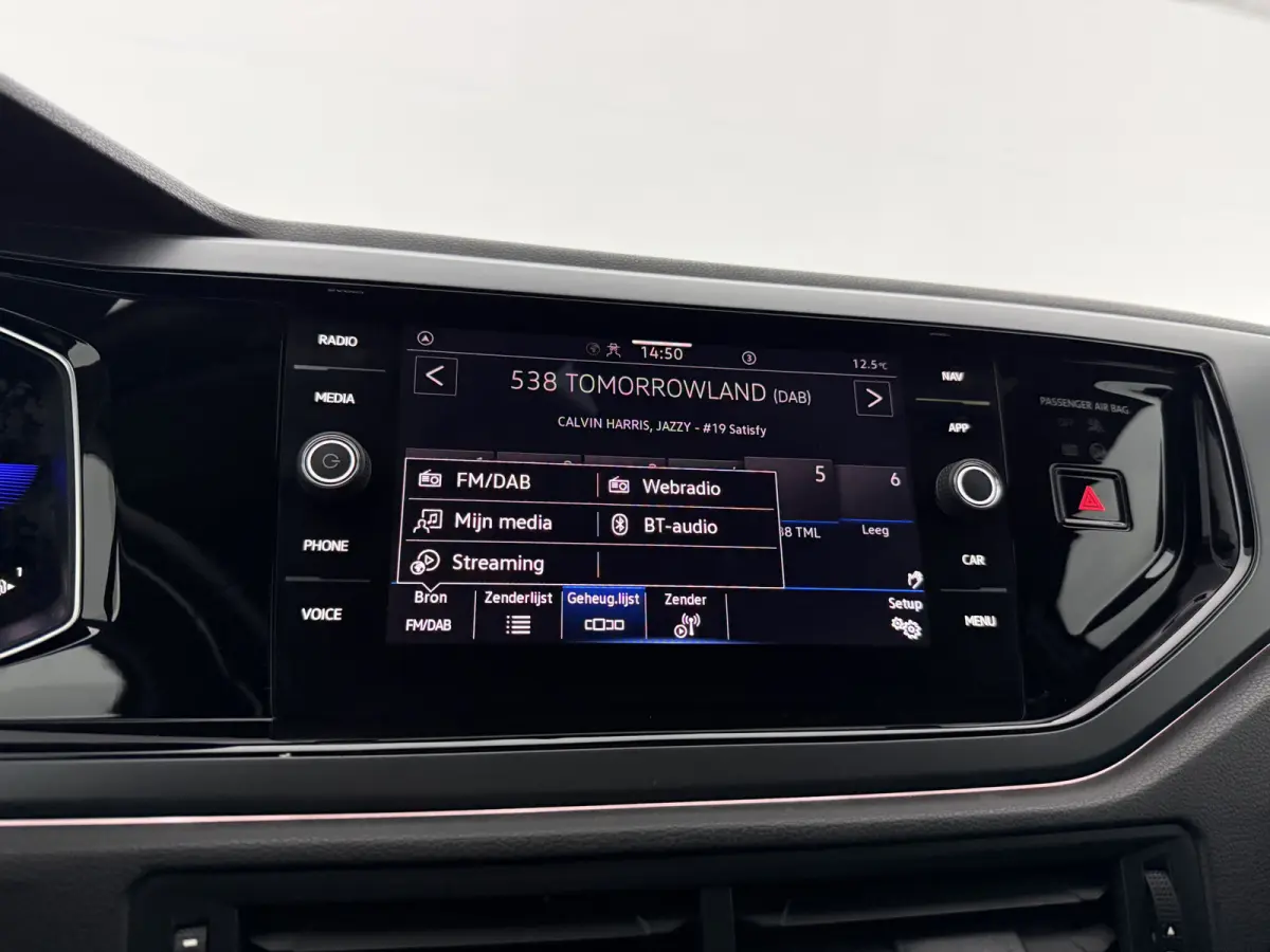 1.0 TSI R-Line | Virtual | Cruise | Carplay | LED | Stoelverw. | Parkeersens.