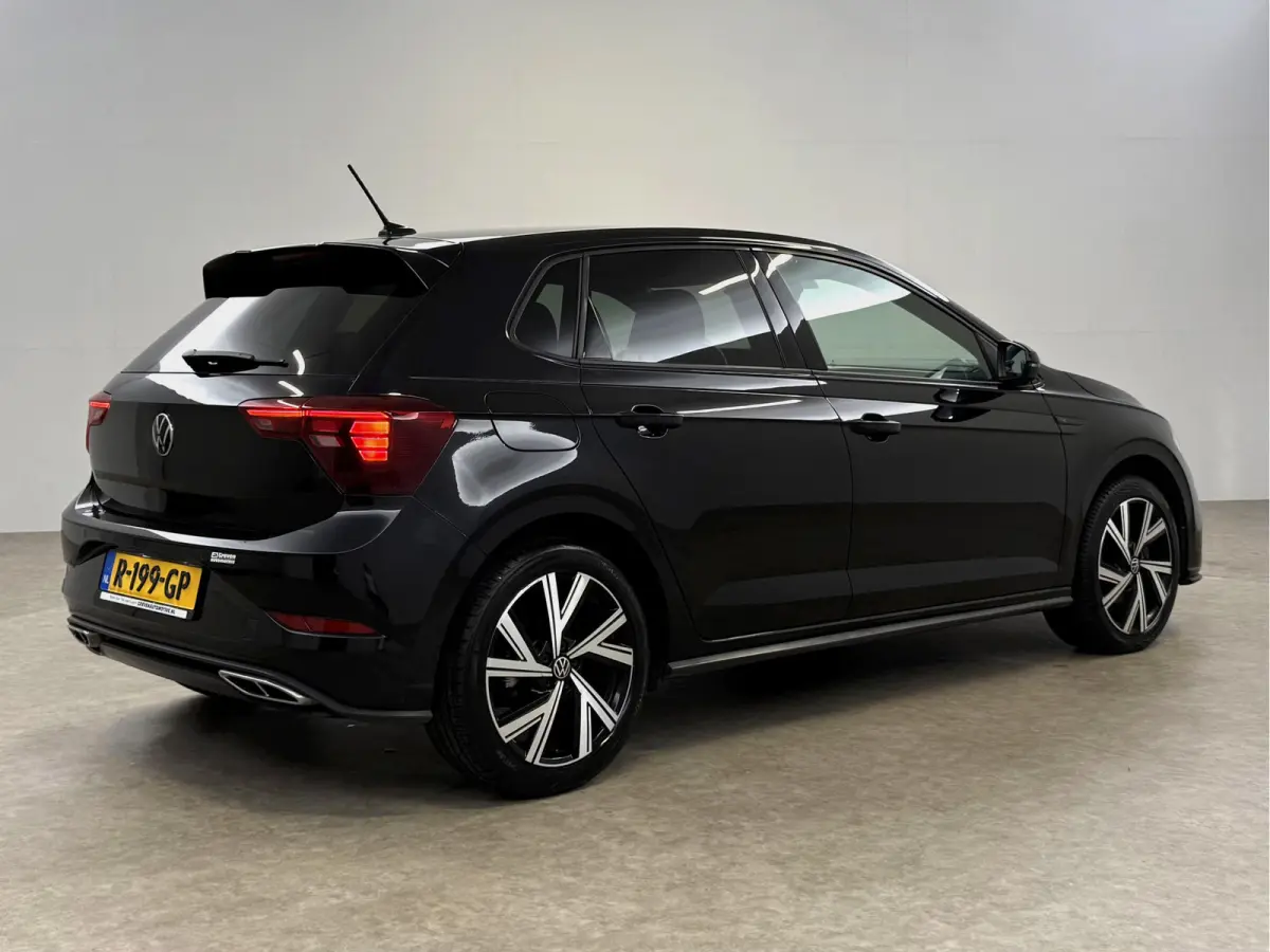 1.0 TSI R-Line | Virtual | Cruise | Carplay | LED | Stoelverw. | Parkeersens.