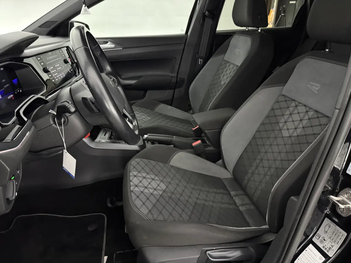 1.0 TSI R-Line | Virtual | Cruise | Carplay | LED | Stoelverw. | Parkeersens.