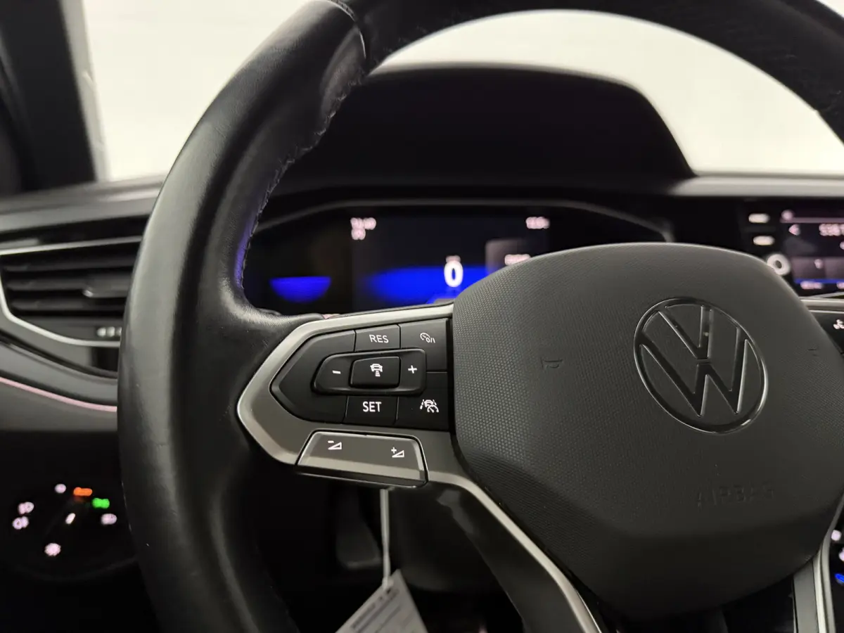 1.0 TSI R-Line | Virtual | Cruise | Carplay | LED | Stoelverw. | Parkeersens.