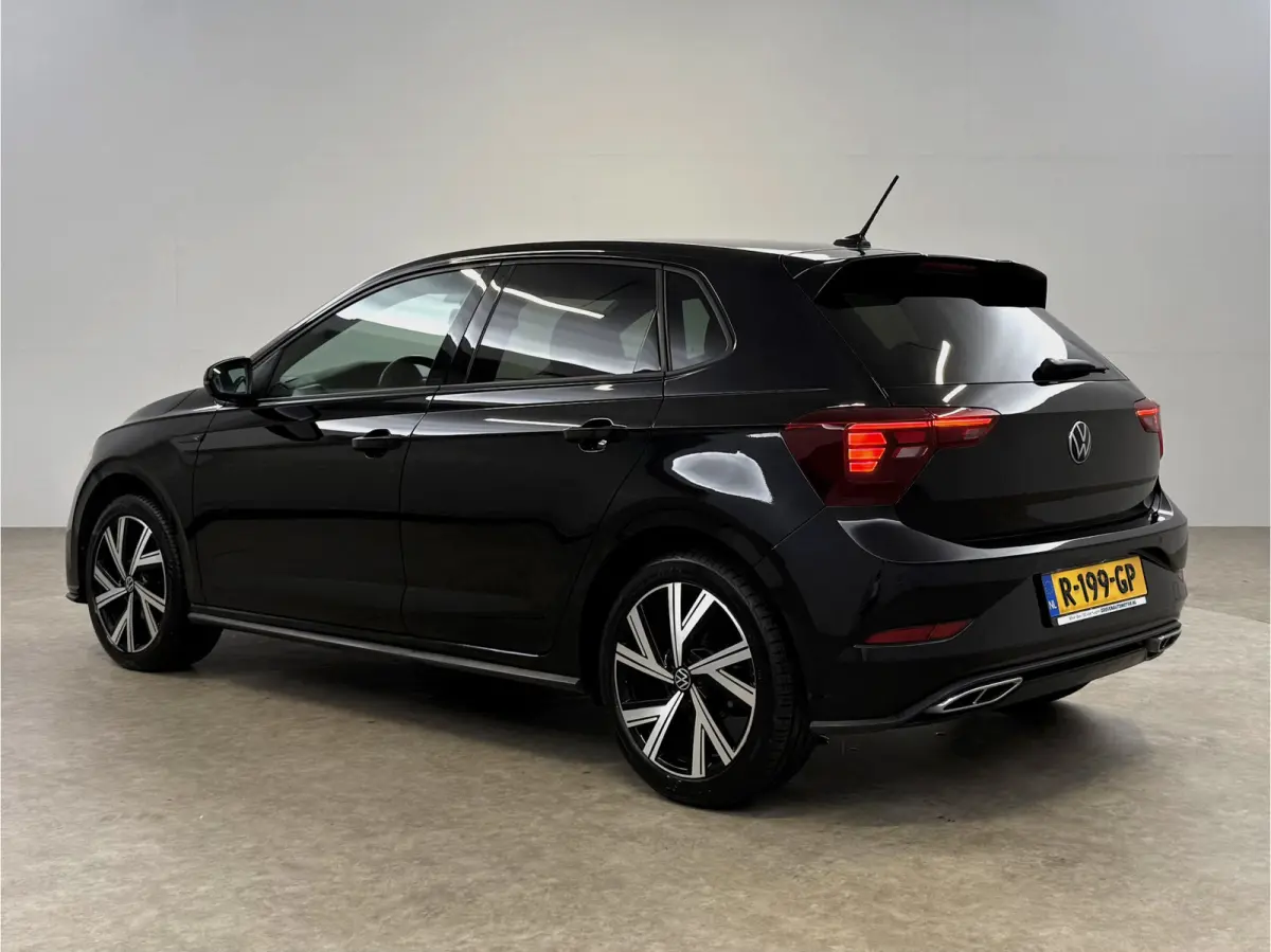 1.0 TSI R-Line | Virtual | Cruise | Carplay | LED | Stoelverw. | Parkeersens.