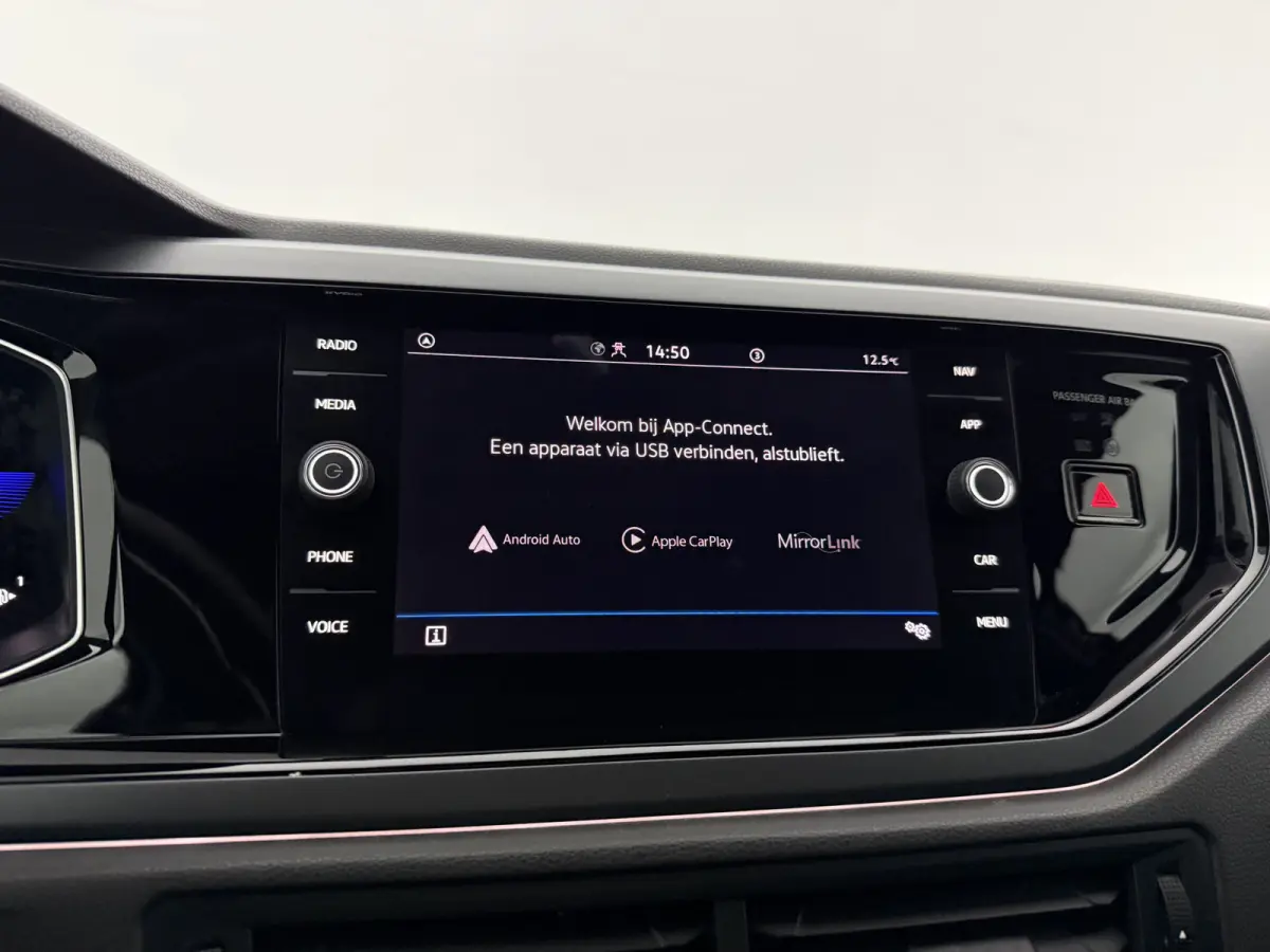 1.0 TSI R-Line | Virtual | Cruise | Carplay | LED | Stoelverw. | Parkeersens.
