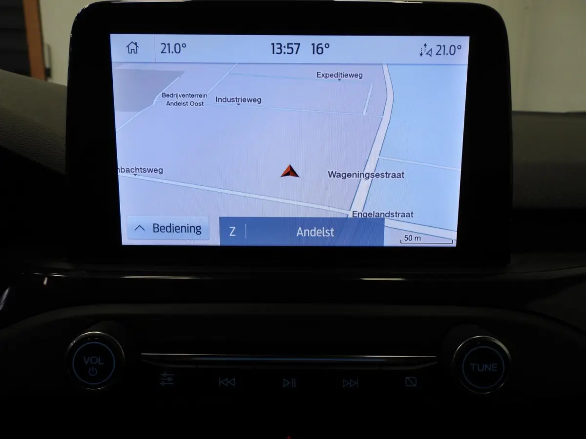1.0 EcoBoost Hybrid ST Line X Business NAVI/ADAPT.CRUISE/B&O/AGR/TREKH./18"LMV!