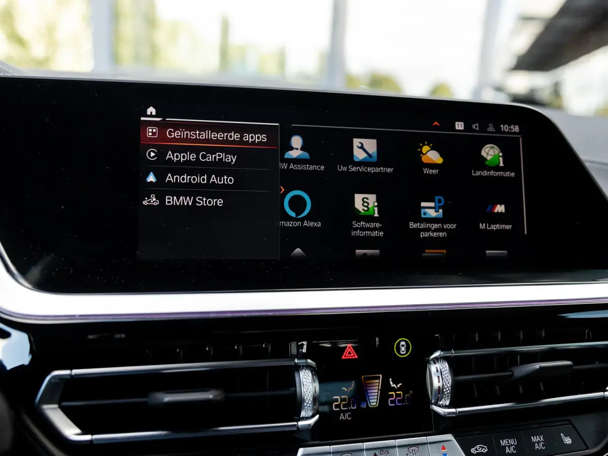 M40i High Executive | HEAD-UP | STOELMEMORY | STOELVERWARMING | APPLE CARPLAY | 19 INCH | ACTIVE CRUISE CONTROL |