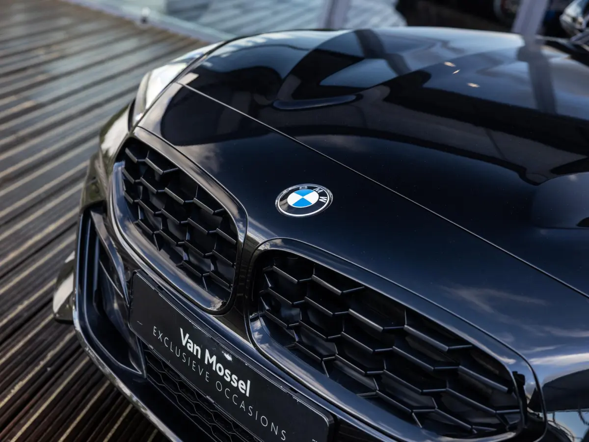 M40i High Executive | HEAD-UP | STOELMEMORY | STOELVERWARMING | APPLE CARPLAY | 19 INCH | ACTIVE CRUISE CONTROL |