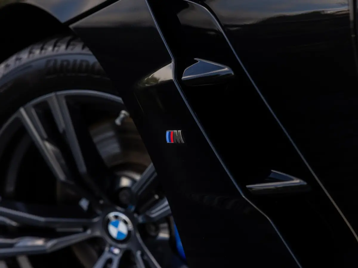 M40i High Executive | HEAD-UP | STOELMEMORY | STOELVERWARMING | APPLE CARPLAY | 19 INCH | ACTIVE CRUISE CONTROL |