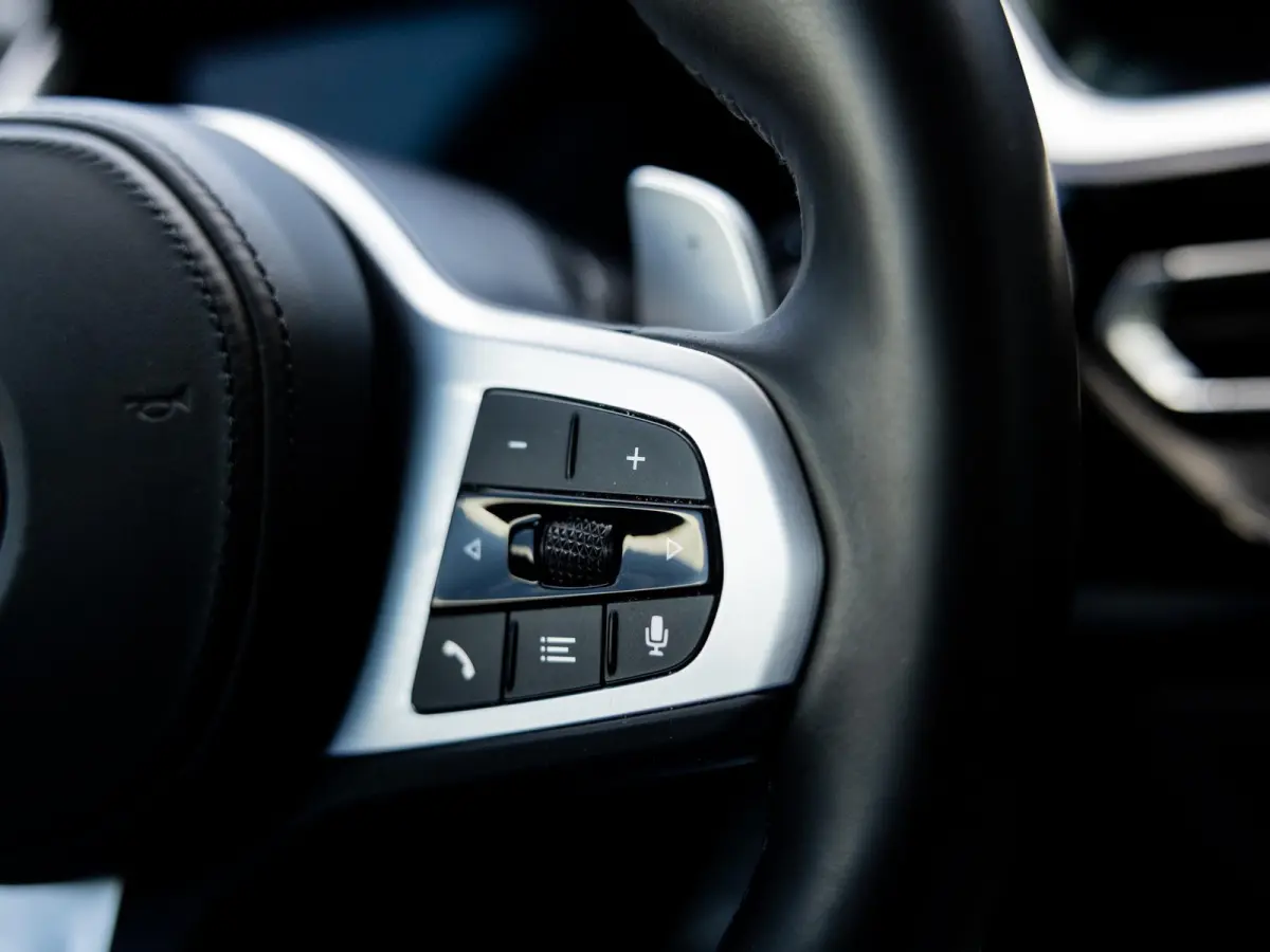 M40i High Executive | HEAD-UP | STOELMEMORY | STOELVERWARMING | APPLE CARPLAY | 19 INCH | ACTIVE CRUISE CONTROL |