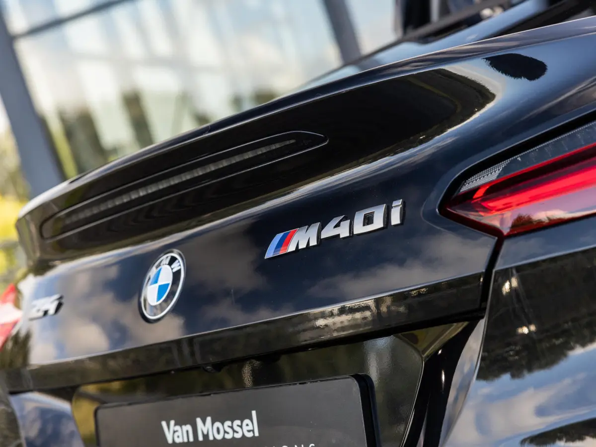 M40i High Executive | HEAD-UP | STOELMEMORY | STOELVERWARMING | APPLE CARPLAY | 19 INCH | ACTIVE CRUISE CONTROL |