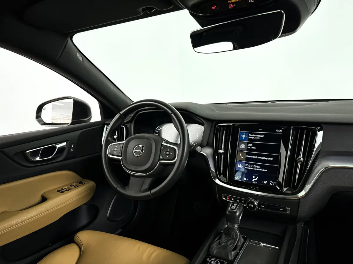 T4 Momentum Pro | Park assist | Stoelverwarming | Navigatie
