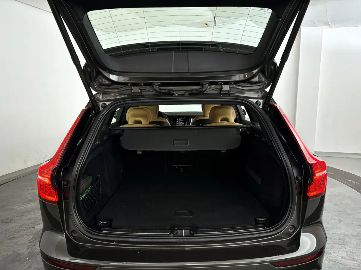 T4 Momentum Pro | Park assist | Stoelverwarming | Navigatie