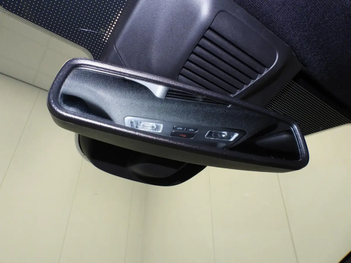 1.0 EcoBoost Hybrid ST Line Business NAVI/CAMERA/WINTERPACK/LED/17"LMV!