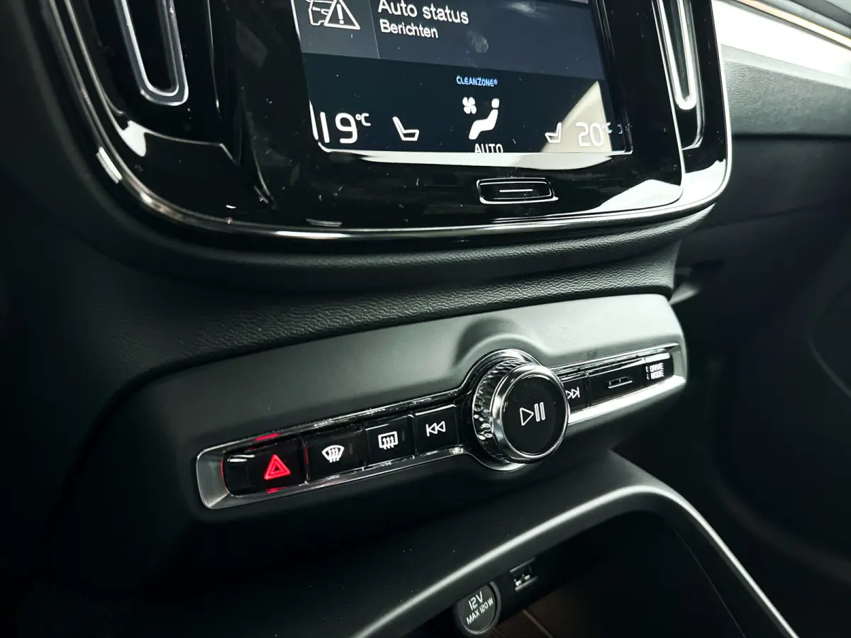 T2 Core | Parkeercamera | Stoel- en stuurverwarming |