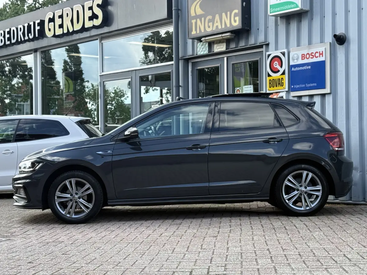 Polo. 1.0 TSI Highline Business R | PANO | BEATS | CAMERA | FULL LED | CARPLAY | NAVI |