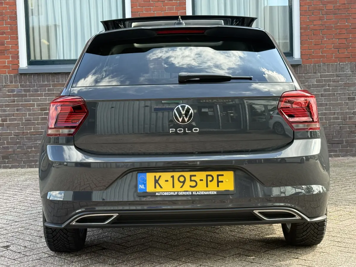 Polo. 1.0 TSI Highline Business R | PANO | BEATS | CAMERA | FULL LED | CARPLAY | NAVI |