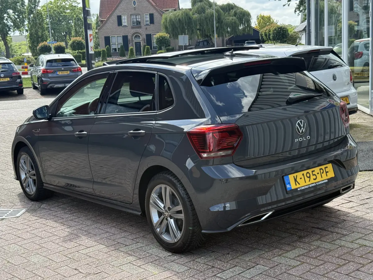 Polo. 1.0 TSI Highline Business R | PANO | BEATS | CAMERA | FULL LED | CARPLAY | NAVI |