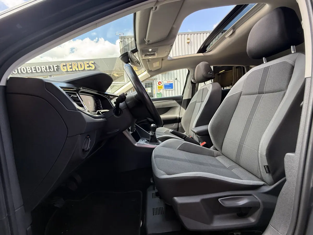 Polo. 1.0 TSI Highline Business R | PANO | BEATS | CAMERA | FULL LED | CARPLAY | NAVI |