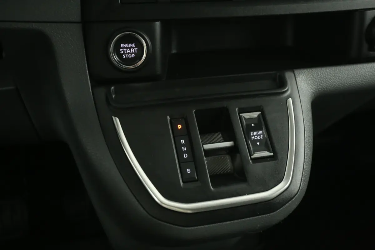 Electric 75 kWh L2H1 Range | Snelladen | SOH 93% | Airco | Cruise | Camera | Carplay | 3 Zits | Navi