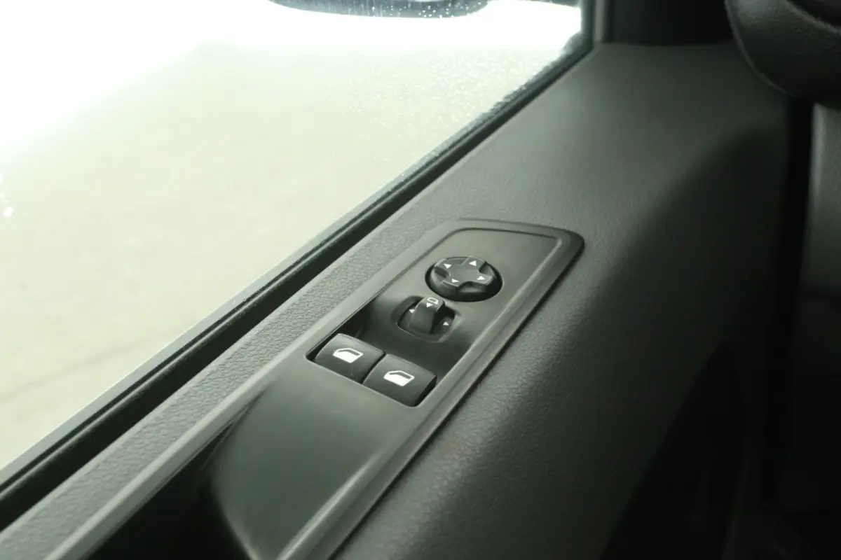 Electric 75 kWh L2H1 Range | Snelladen | SOH 93% | Airco | Cruise | Camera | Carplay | 3 Zits | Navi