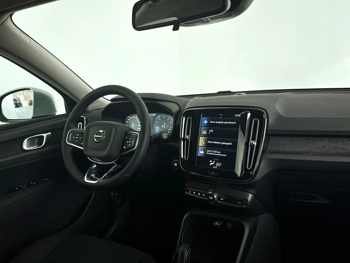 T2 Momentum Core | Park assist | Cruise control | Regensensor