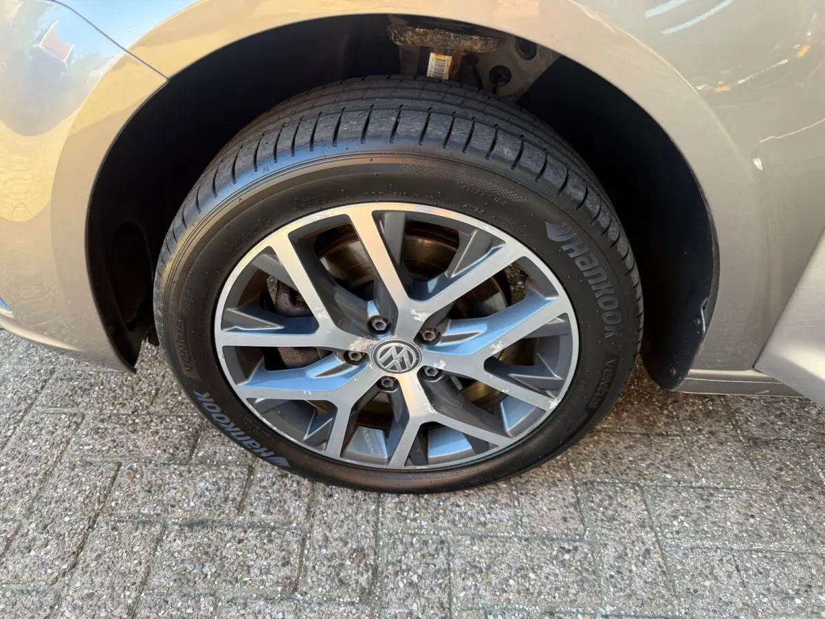 1.4 TSI DSG 7p|ACC/TRHK/PDC/CARPLAY|KM 141250