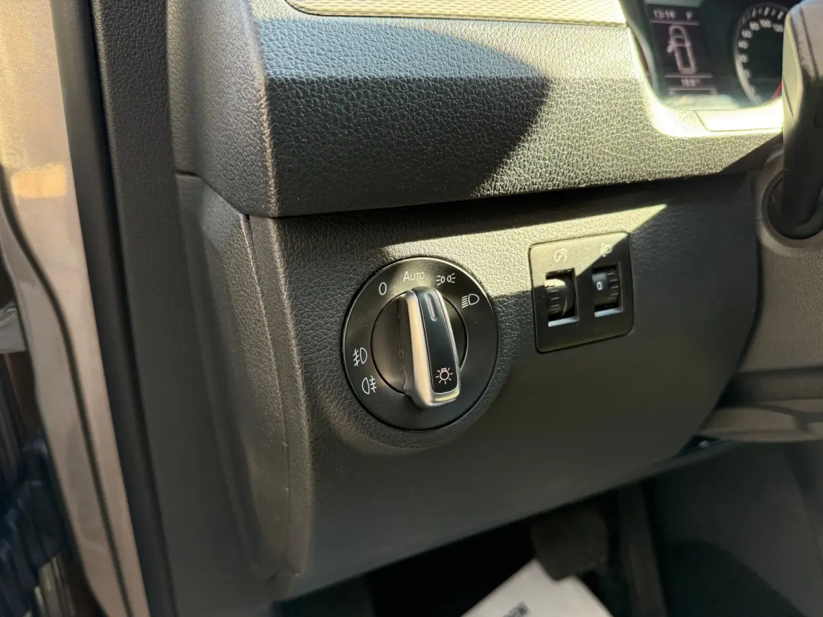 1.4 TSI DSG 7p|ACC/TRHK/PDC/CARPLAY|KM 141250