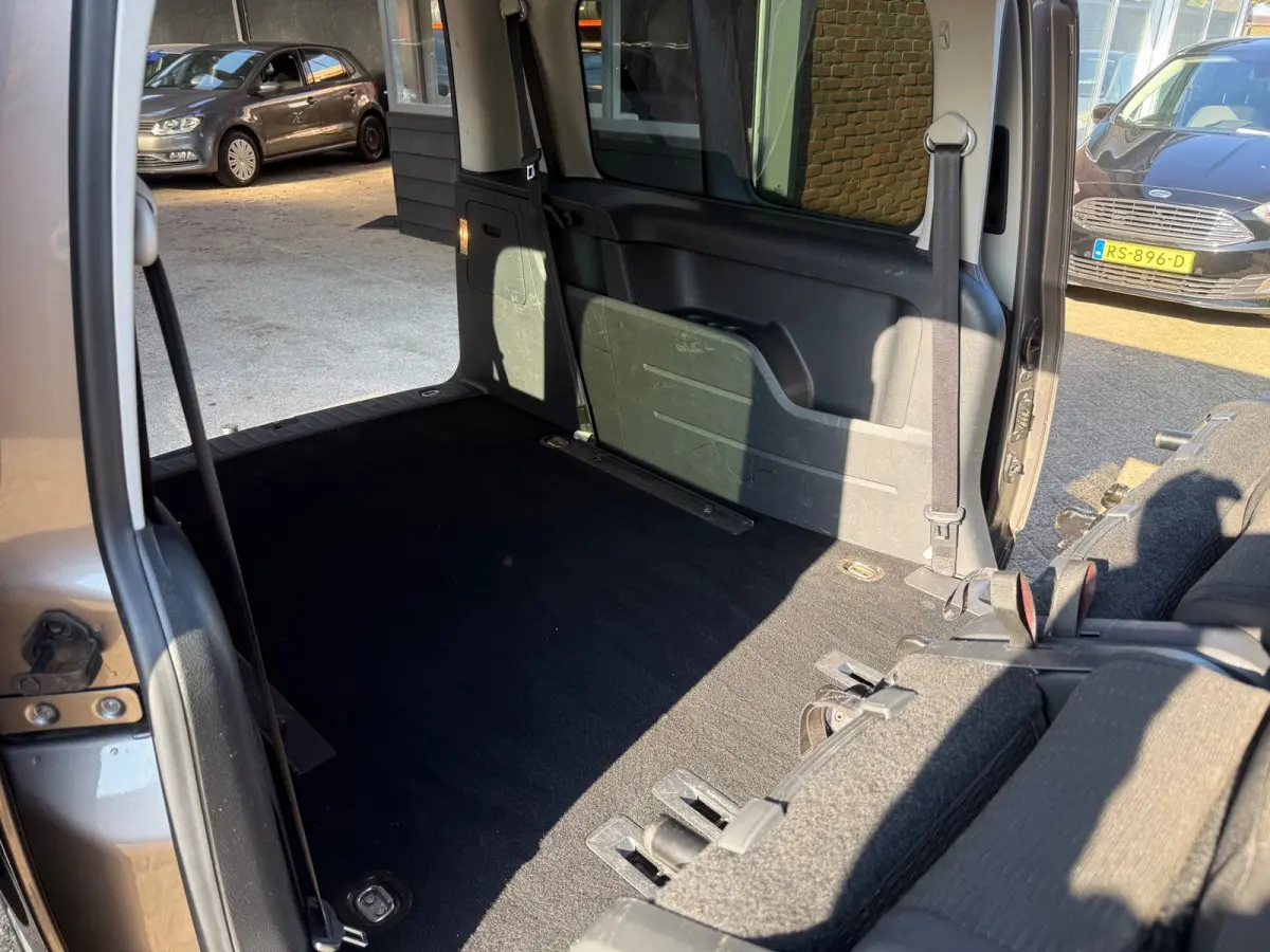 1.4 TSI DSG 7p|ACC/TRHK/PDC/CARPLAY|KM 141250
