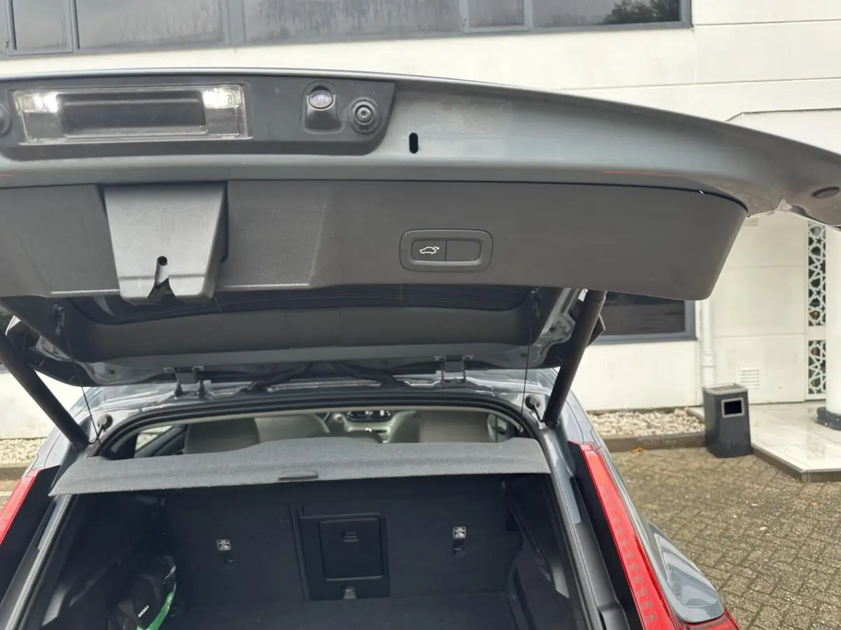 1.5 T3 Momentum Pro 2019 NAP CARPLAY €16950