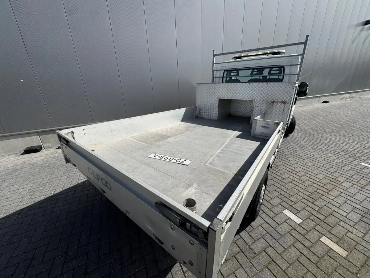 333 * Euro 6 * Pick-up * Airco * Bijrijdersbank * Open laadbak *
