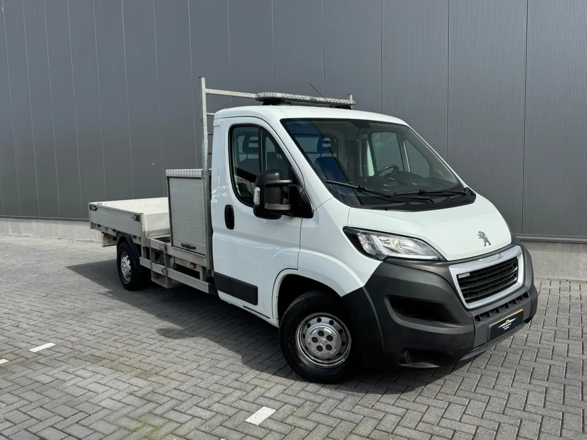333 * Euro 6 * Pick-up * Airco * Bijrijdersbank * Open laadbak *
