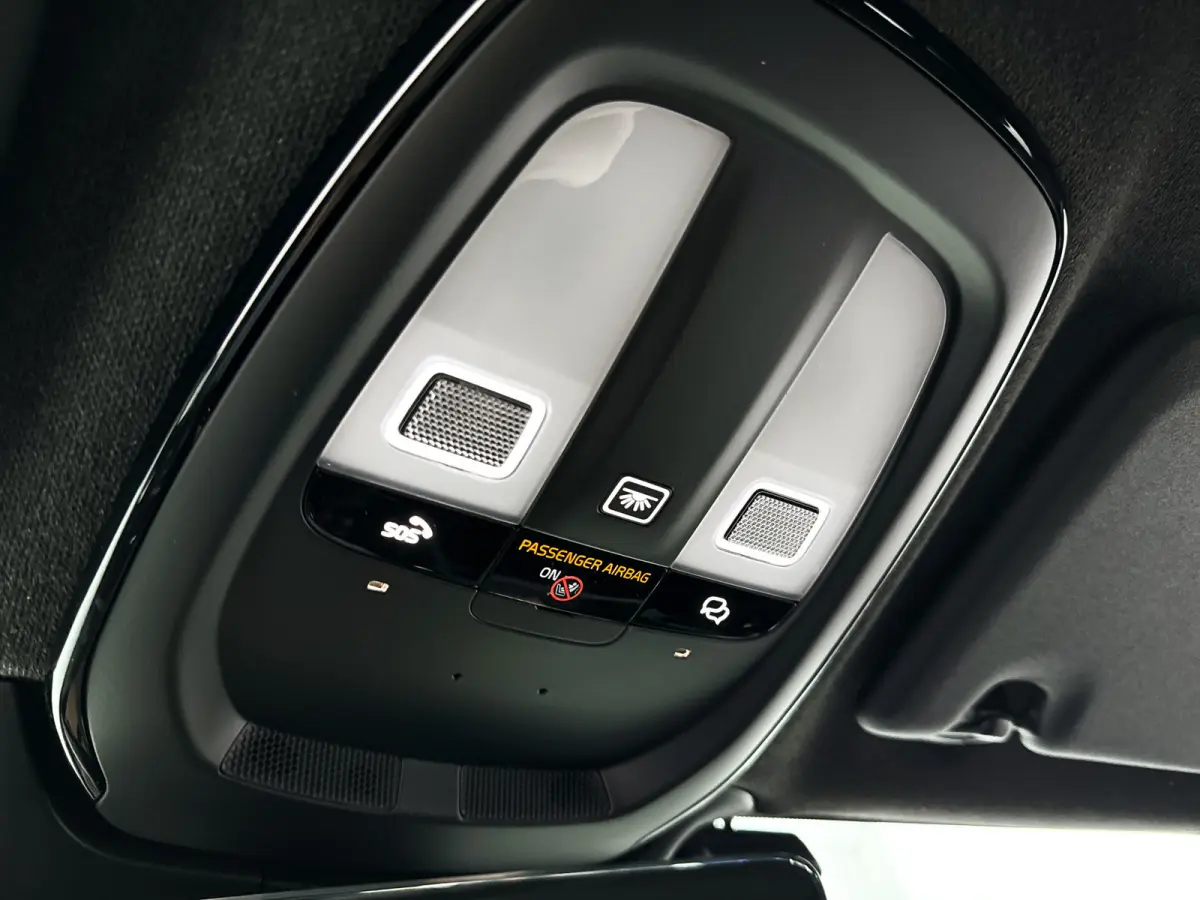 Single Motor Extended Range Plus Black Ed. 82 kWh | 360° camera | Harman Kardon | Stoel- en stuurverwarming