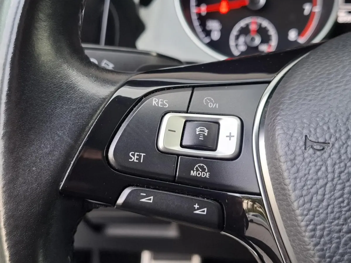 1.0 TSI Highline