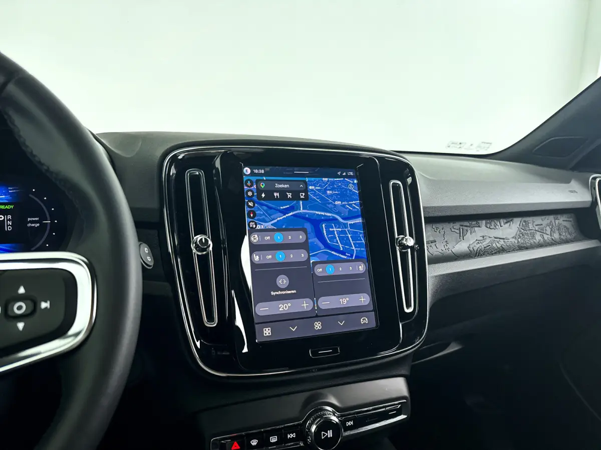 Single Motor Extended Range Plus 82 kWh | Parkeercamera | Harman Kardon | Stoel- en stuurverwarming | Trekhaak