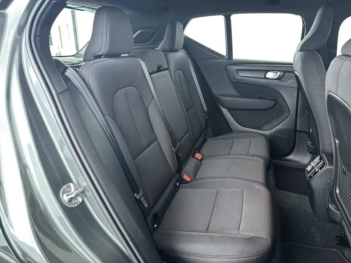 Single Motor Extended Range Plus 82 kWh | Parkeercamera | Harman Kardon | Stoel- en stuurverwarming | Trekhaak
