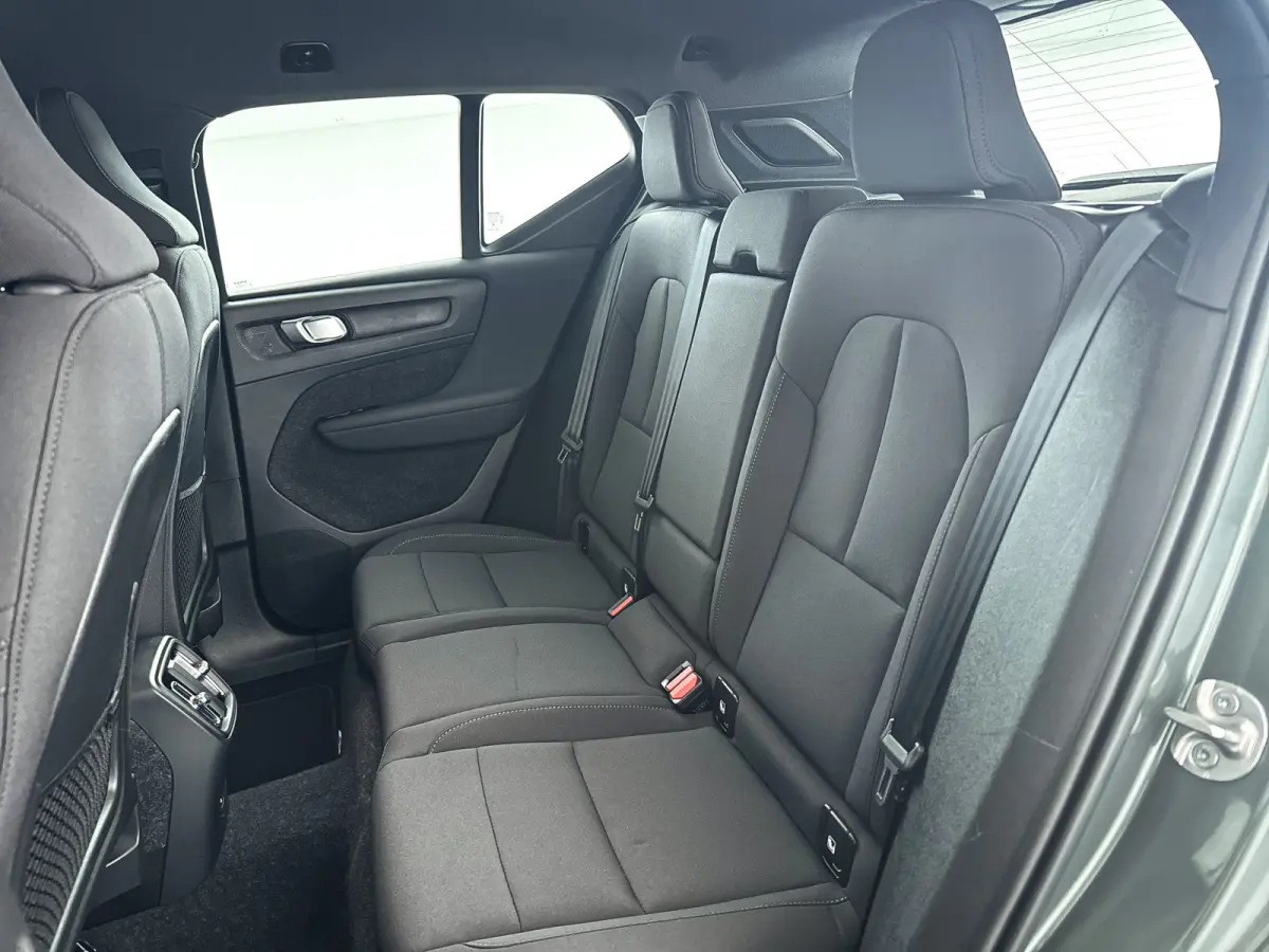 Single Motor Extended Range Plus 82 kWh | Parkeercamera | Harman Kardon | Stoel- en stuurverwarming | Trekhaak