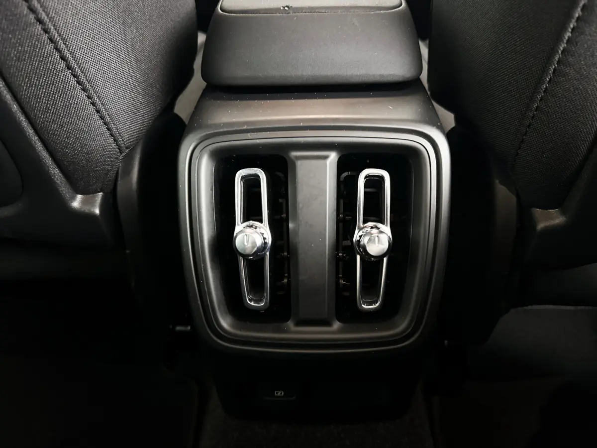 Single Motor Extended Range Plus 82 kWh | Parkeercamera | Harman Kardon | Stoel- en stuurverwarming | Trekhaak