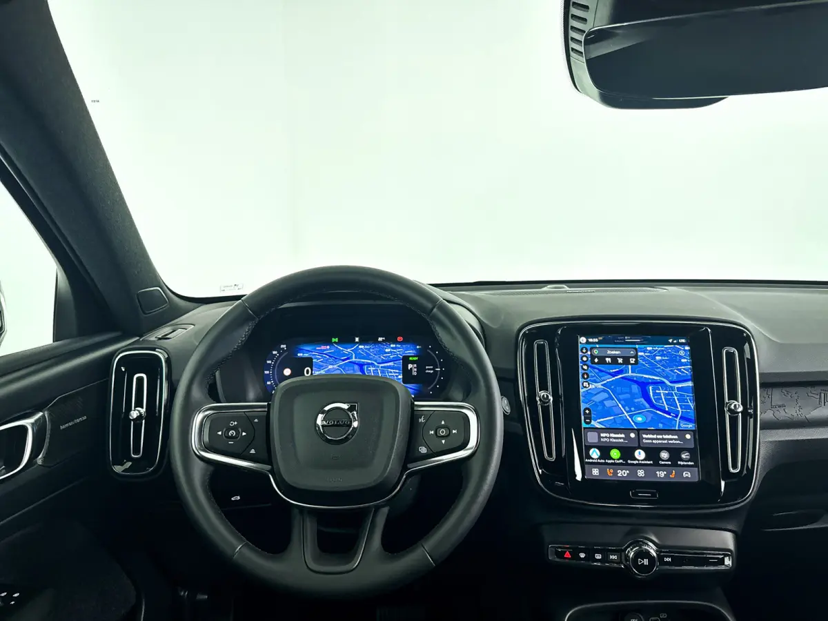 Single Motor Extended Range Plus 82 kWh | Parkeercamera | Harman Kardon | Stoel- en stuurverwarming | Trekhaak