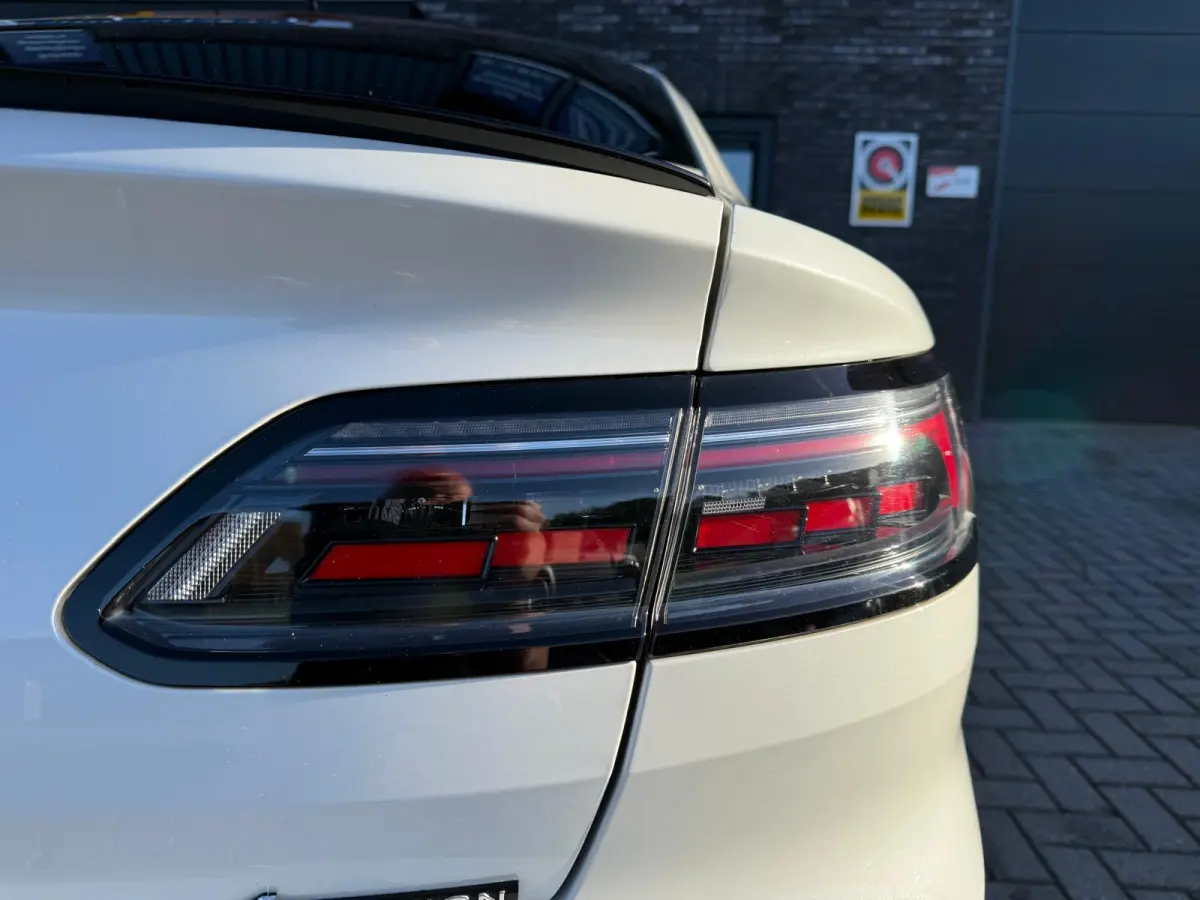 2.0 TDI R-Line Business+ | 1E EIGENAAR | 3/6/12MND GARANTIE | AUTOMAAT | PANO | ACC | LED | STANDKACHEL | DAB | CARPLAY | LEDER | MEMORY