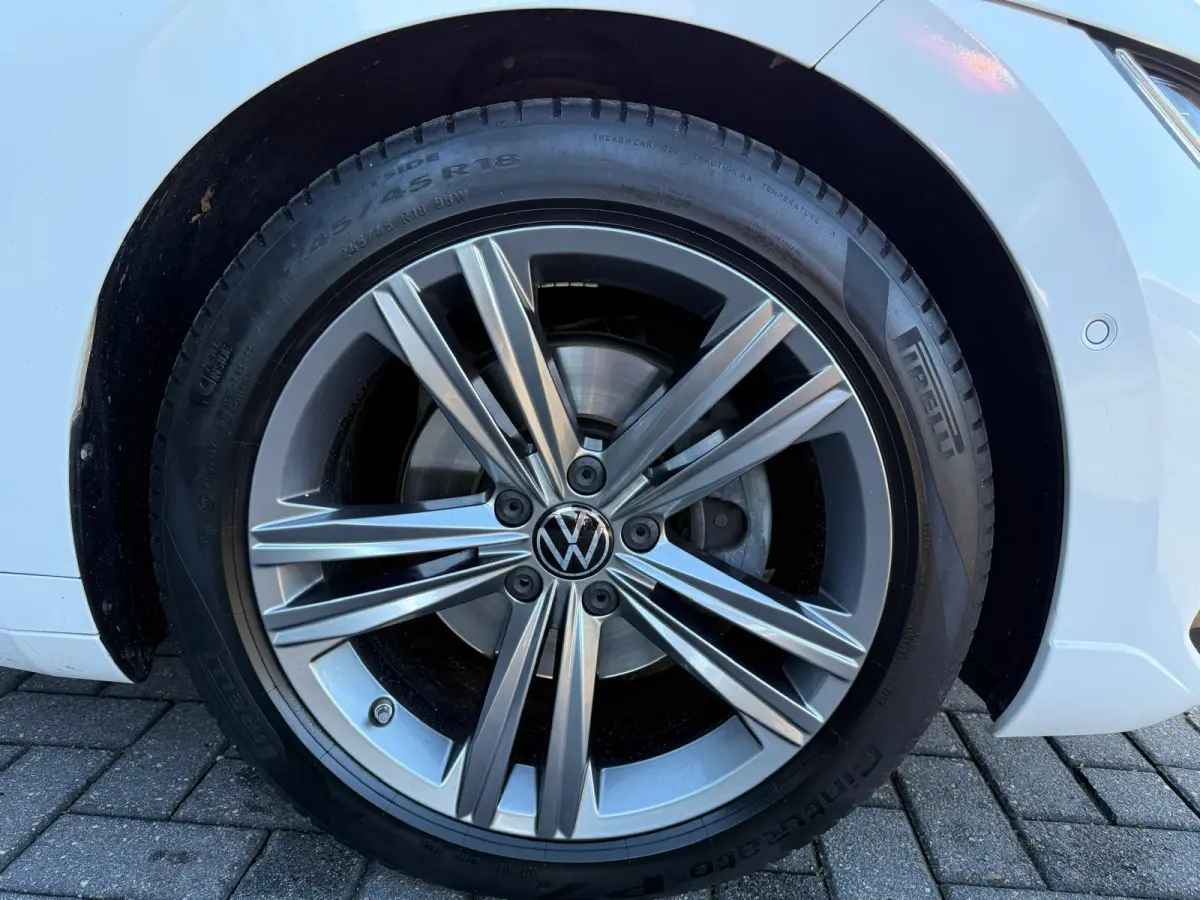 2.0 TDI R-Line Business+ | 1E EIGENAAR | 3/6/12MND GARANTIE | AUTOMAAT | PANO | ACC | LED | STANDKACHEL | DAB | CARPLAY | LEDER | MEMORY